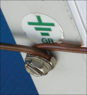 Photo 4. Installed per instruction manual—but copper touching aluminum?