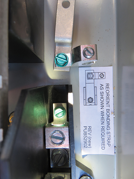 Photo 8. Follow the manufacturer’s instructions for properly installing the main bonding jumper