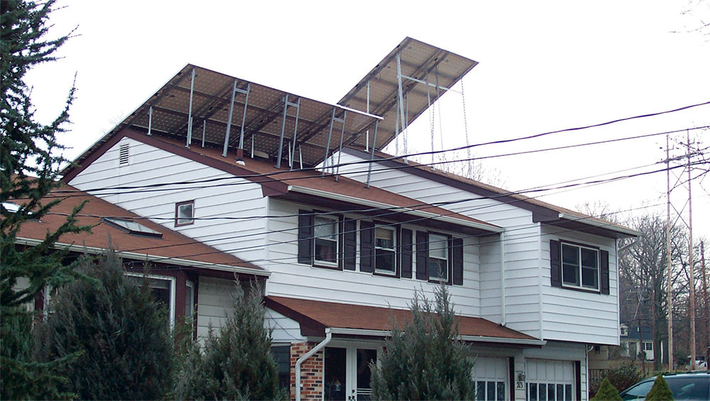 Photo 1. Would this large PV system survive the high winds of a severe thunderstorm? Courtesy of John Wiles